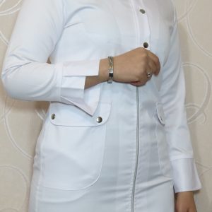 Zippi1 1 300x300 - روپوش سفید زنانه زیپی دکمه فلزی